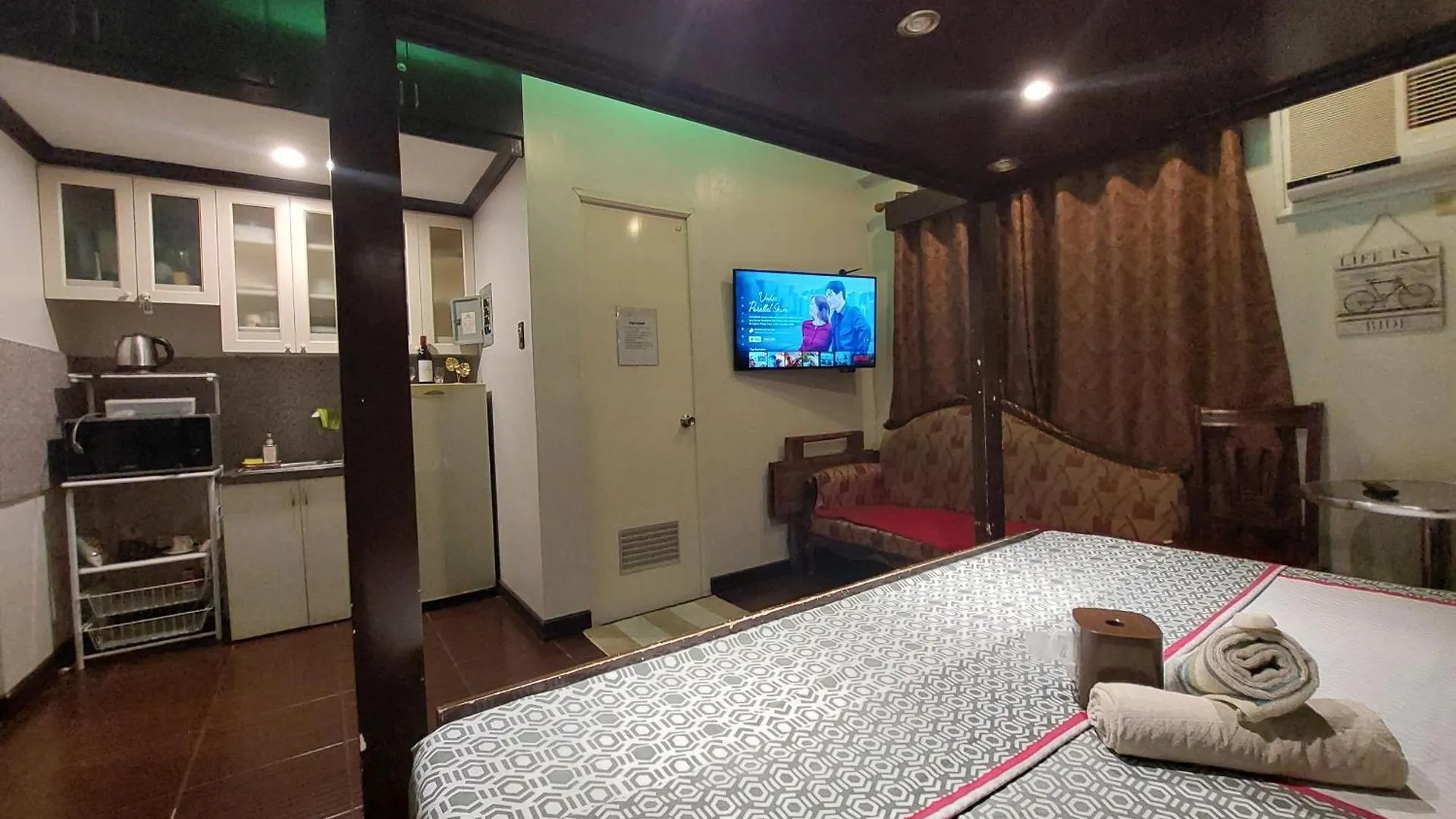 Naia Airport Fasanvej Studio Condo Netflixtv 4Pax Manila